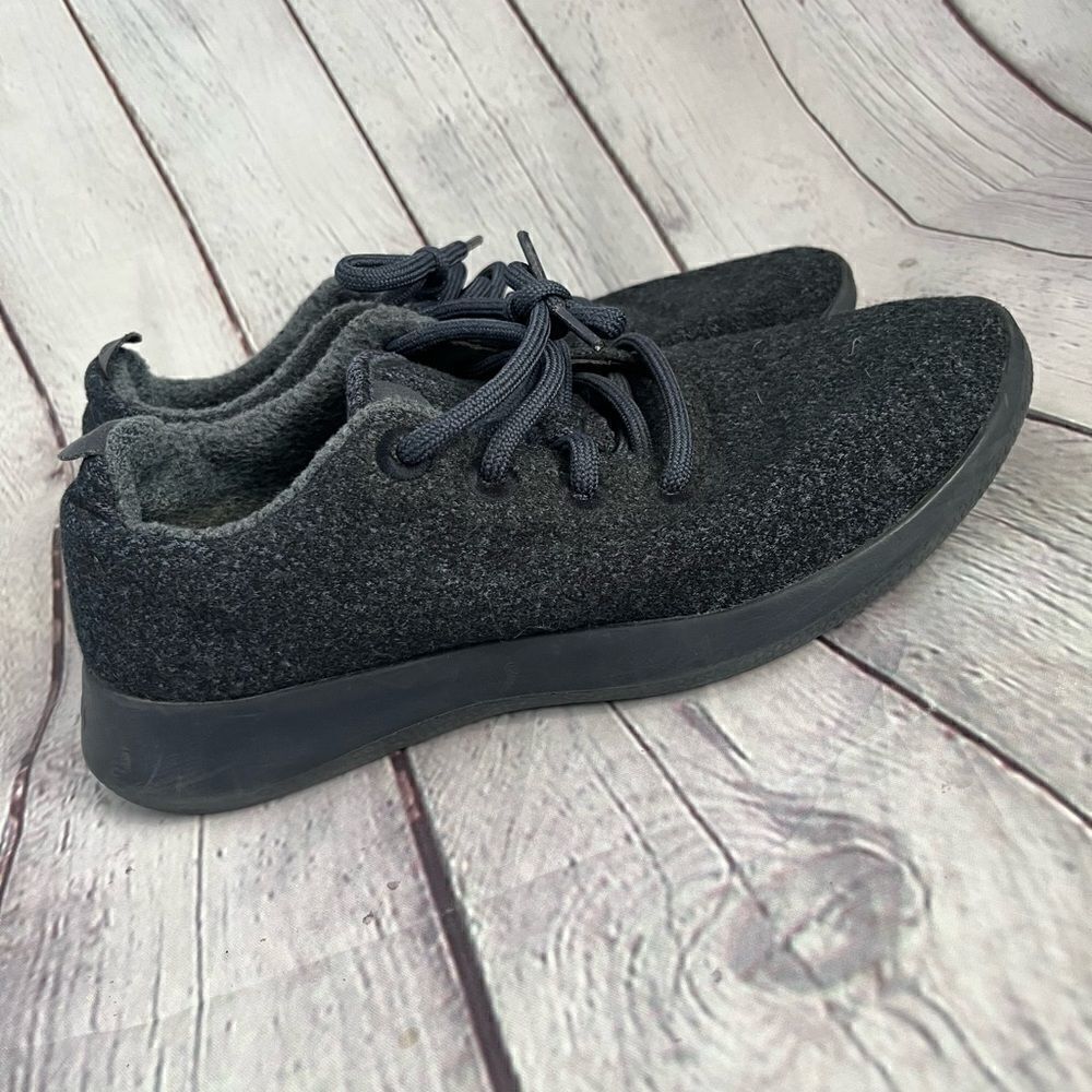 Allbird wool runners - navy blue - size 8